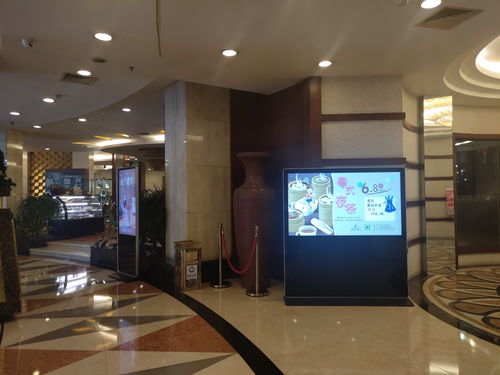 解析数码广告机价格构成 五大关键影响因素